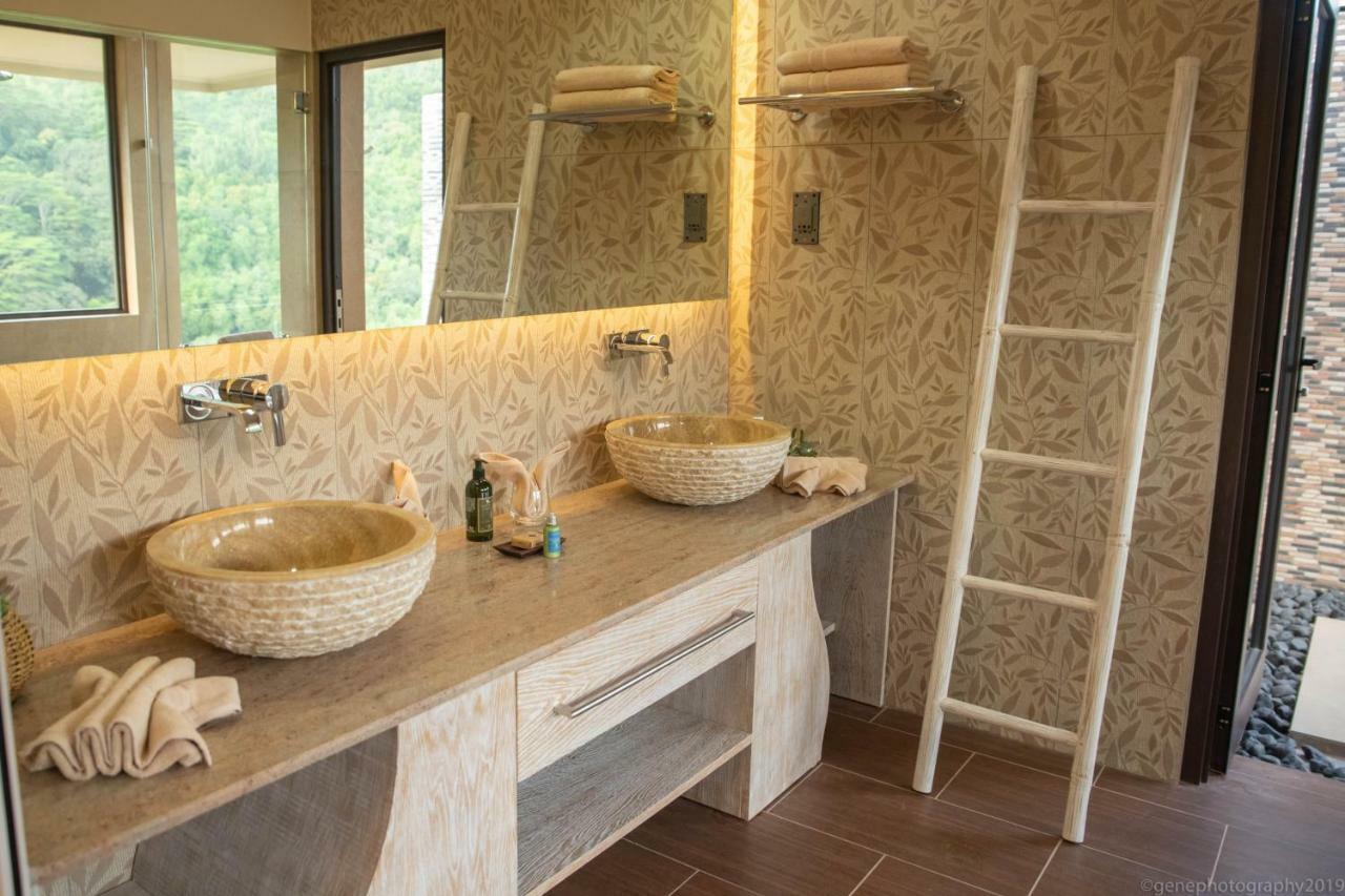 Le Duc Hillview Villas Anse Volbert Village (Praslin) Exterior photo